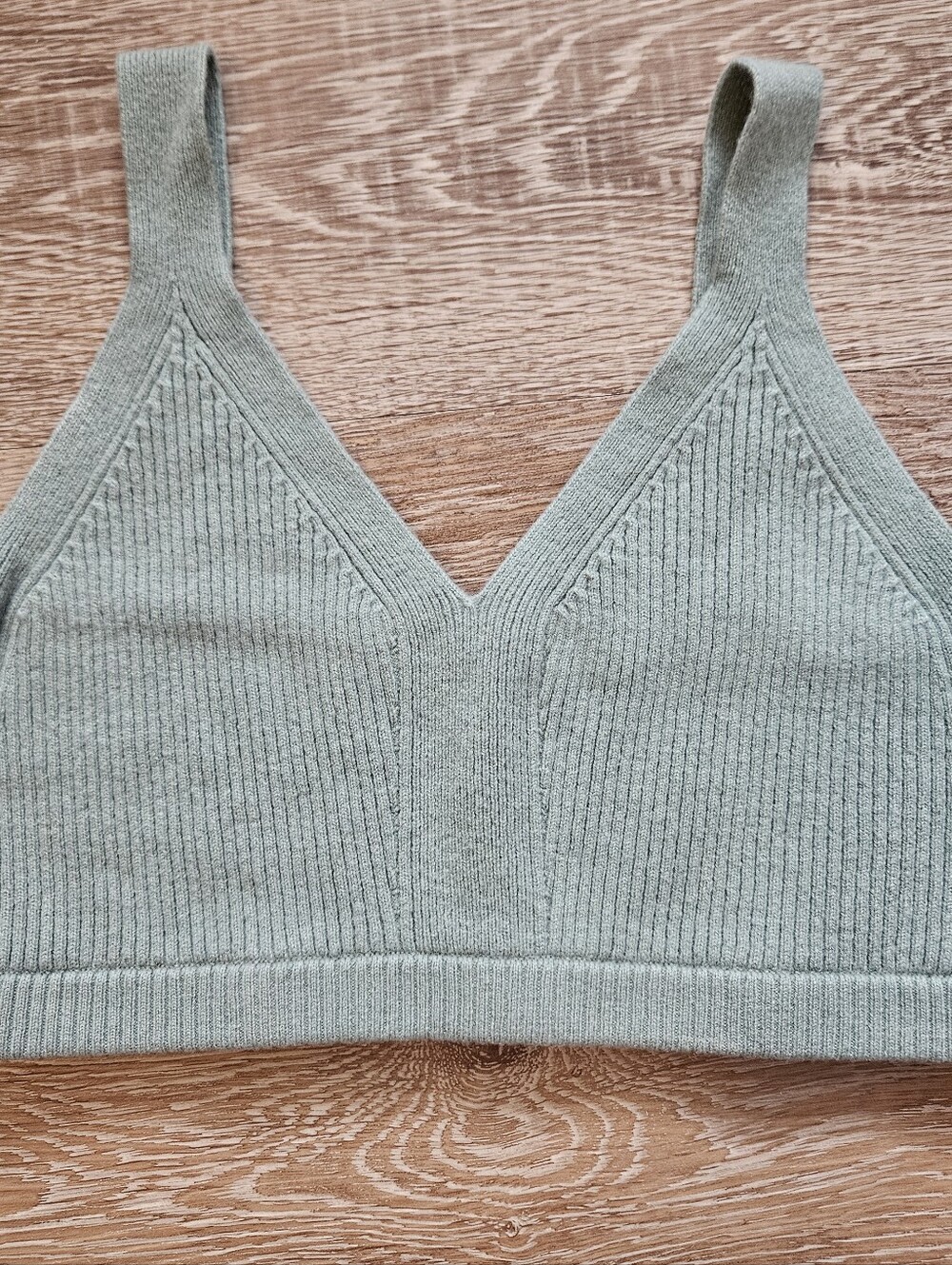 Madewell Ribbed V-Neck Bralette Cashmere in Sage Green, Size XL